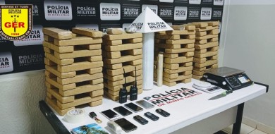 PM apreende mais de 100 barras de maconha em Uberlândia