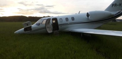 Jato sai da pista em aeroporto de Uberlândia