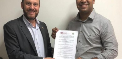 Dentistas tentam liberação para atuarem como profissionais liberais