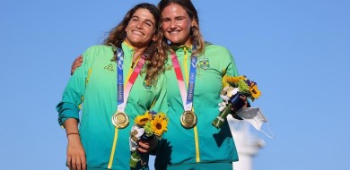 Martine Grael e Kahena Kunze conquistam a medalha de ouro na vela