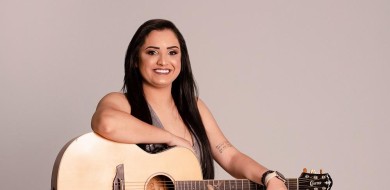 Adna Vanessa ganha o país com a música sertaneja