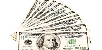 Dólar opera com instabilidade depois de superar a casa de R$ 5