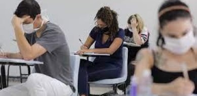 A um mês do Enem 2022, é preciso desacelerar, avaliam especialistas