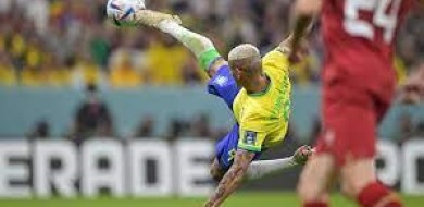 Com show de Richarlison, Brasil vence Sérvia por 2 a 0 na estreia na Copa
