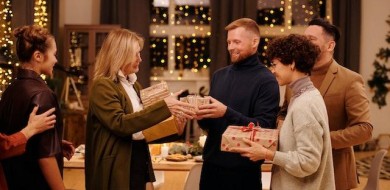 Saiba como escolher o presente de Natal ideal para seus amigos