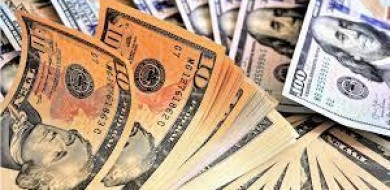 Dólar opera em alta, rondando R$ 5,30