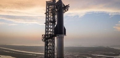SpaceX tenta lançar foguete mais poderoso da história nesta segunda