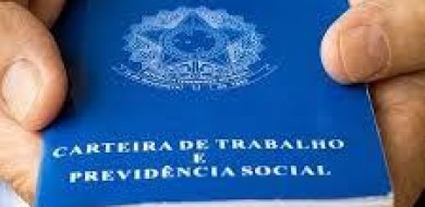 Desemprego cai a 8,3% no trimestre encerrado em maio, diz IBGE