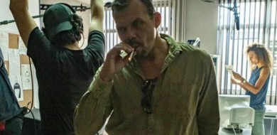 Rogério Casanova incorpora um Policial na série A DIVISÃO 3T