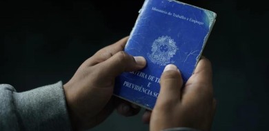 Desemprego sobe a 7,9% no trimestre terminado em março, diz IBGE
