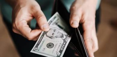 Dólar dispara de novo e renova as preocupações com a inflação brasileira