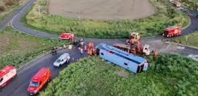 O que se sabe sobre o acidente com ônibus que tombou e matou 11 em MG