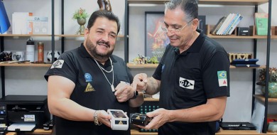 CIA - CENTRO INFORMÁTICA E ASSESSORIA  E  CIA BANK